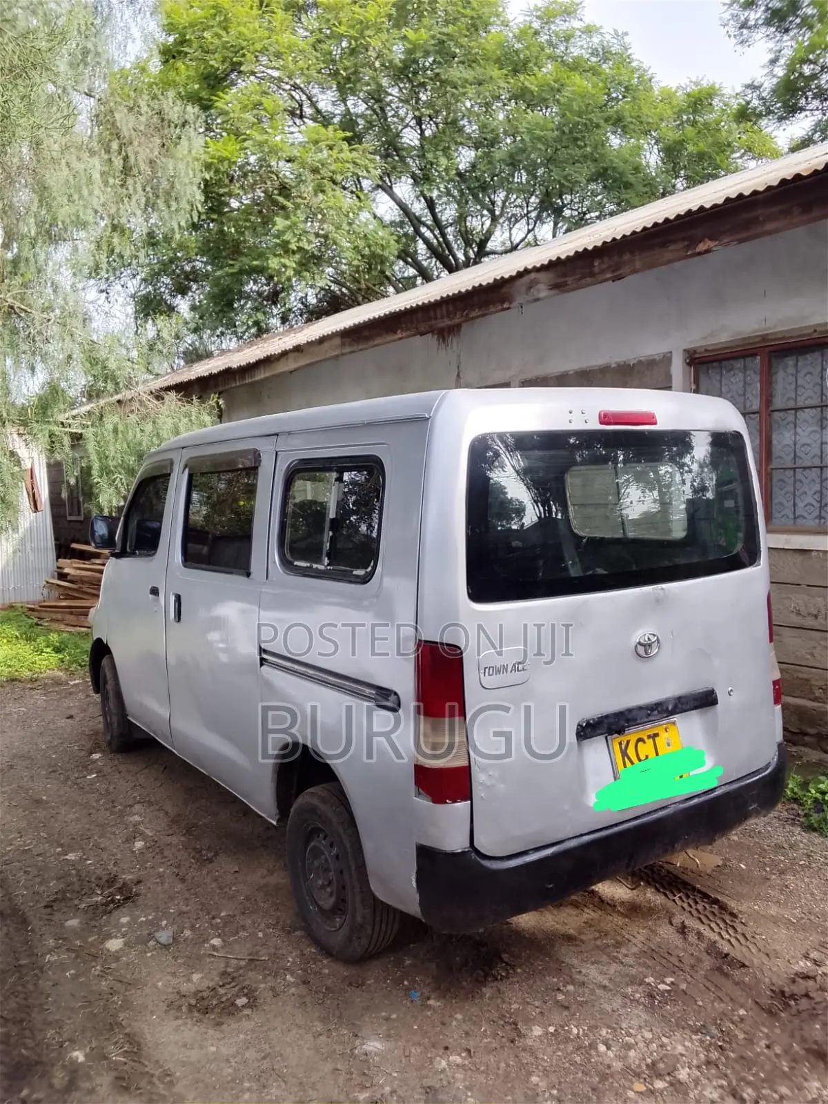 Toyota TownAce 2011 Silver