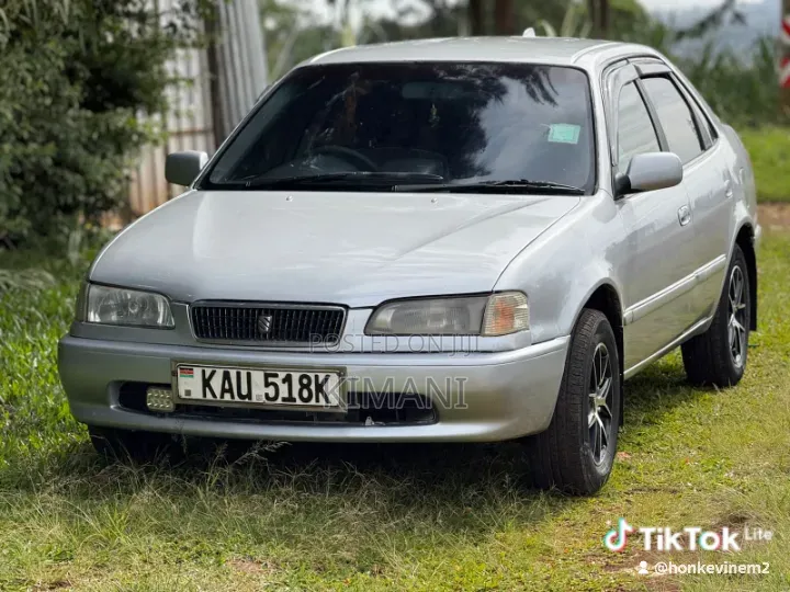 Toyota Sprinter 2000 Silver