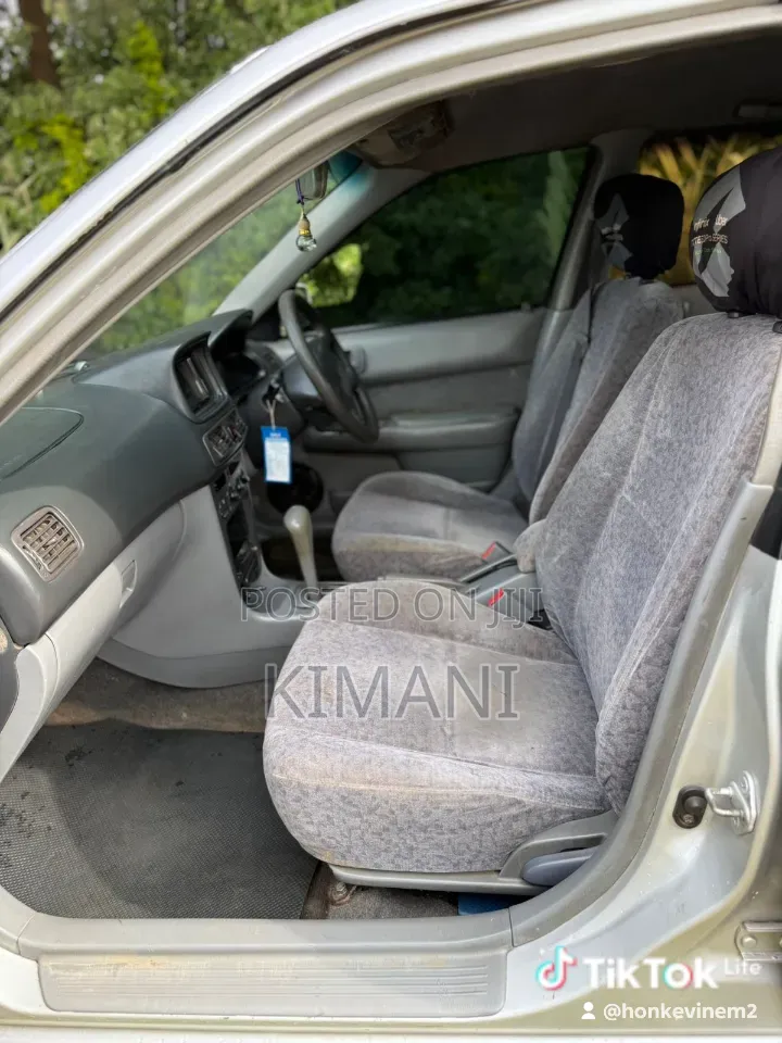 Toyota Sprinter 2000 Silver