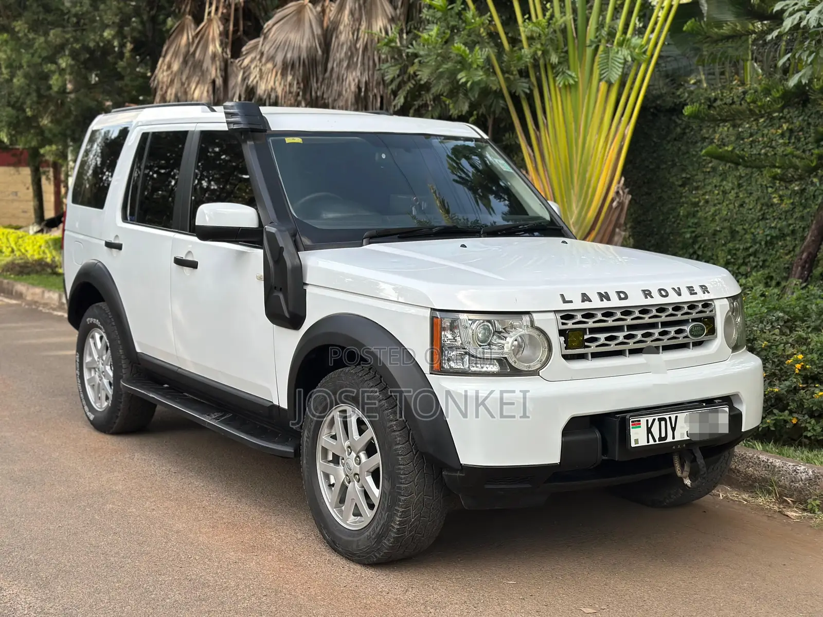 Land Rover Lr4 Base AWD 2013 White
