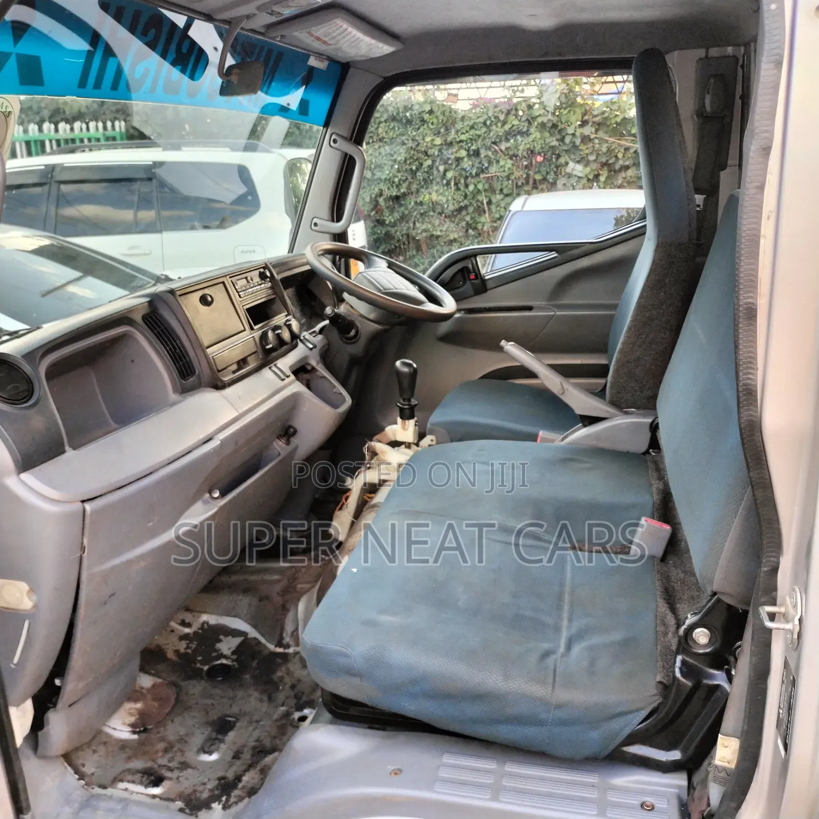 Mitsubishi Canter Lorry for Sale