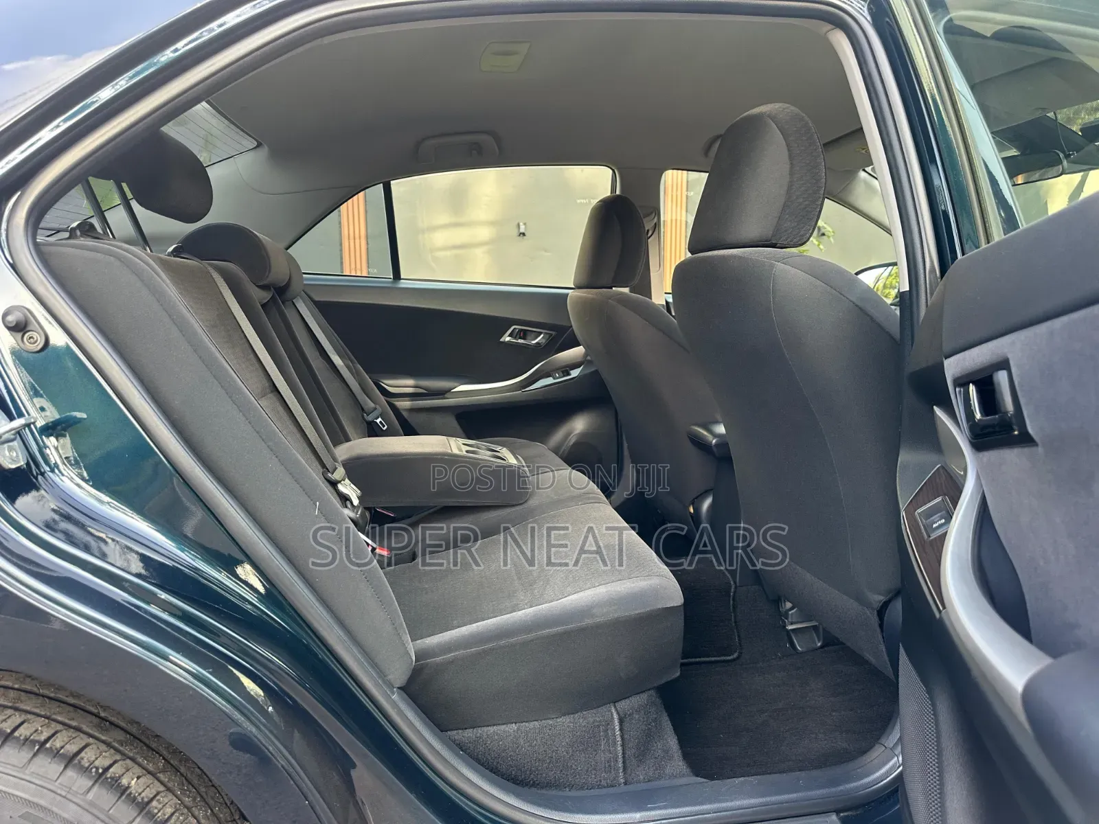 Toyota Premio 2018 Blue