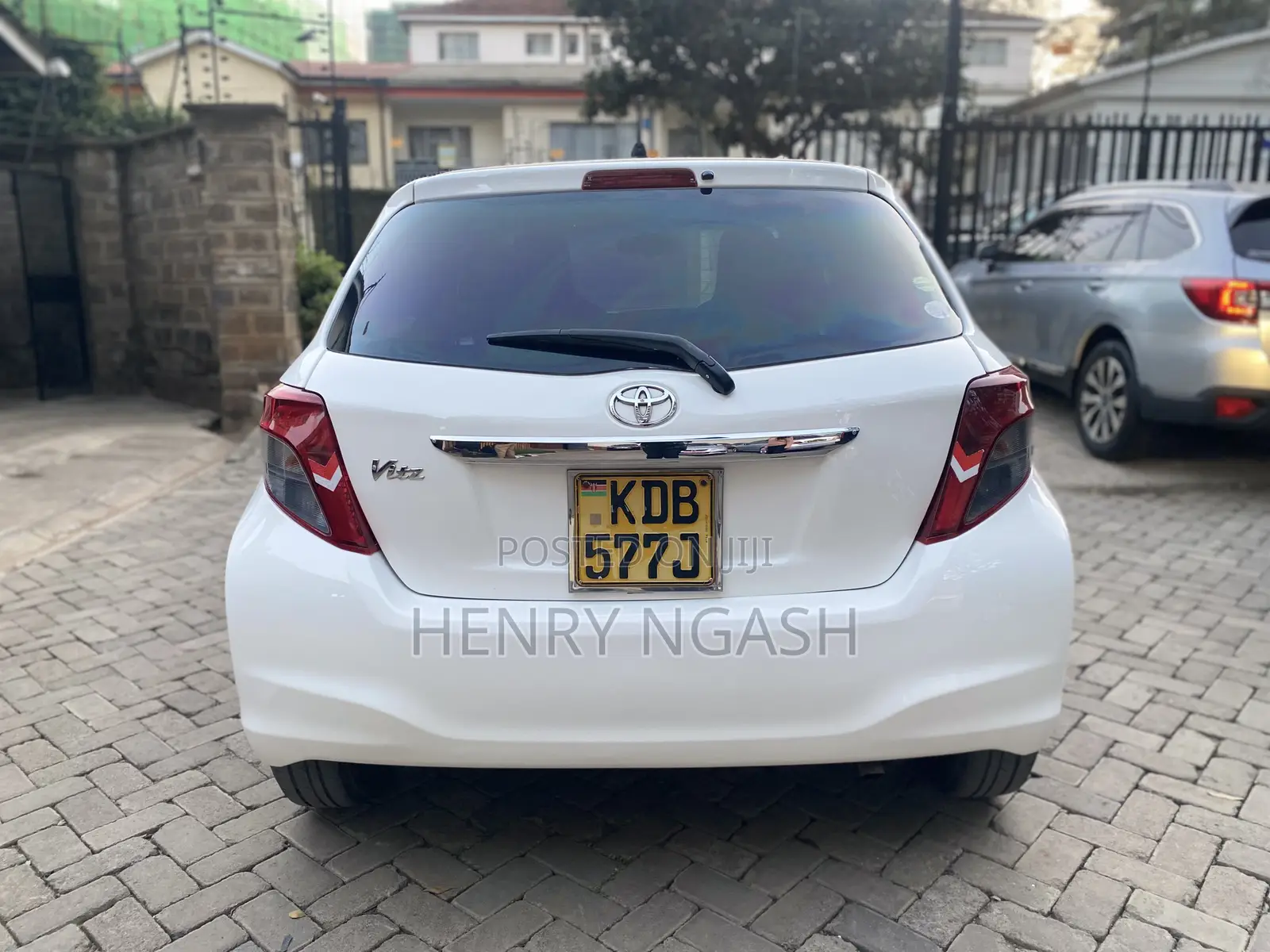 Toyota Vitz 2013 White