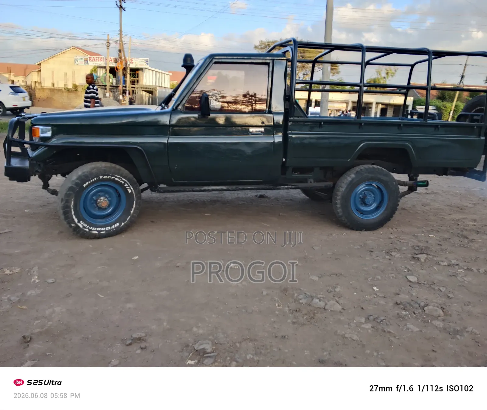 Toyota Land Cruiser 79 Series 1999 Green