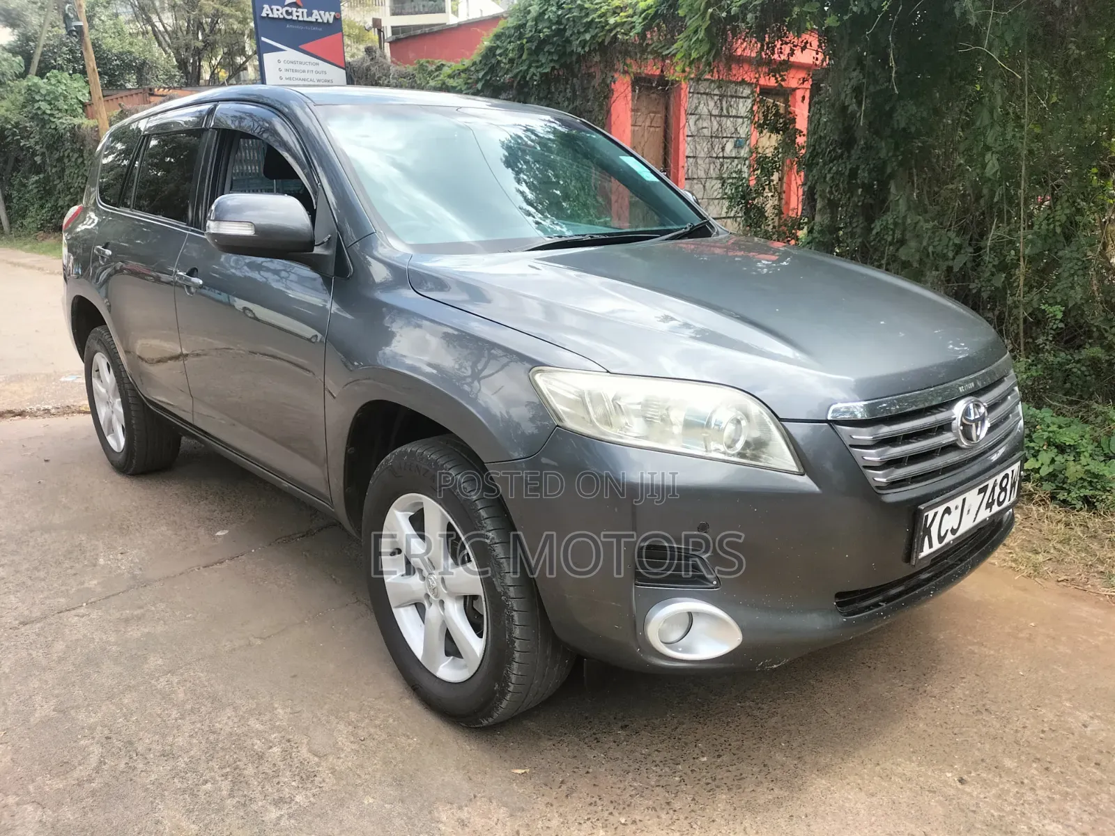 Toyota Vanguard 2010 Gray