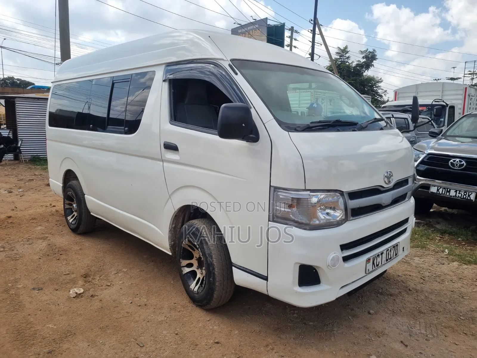 Toyota HiAce 2012 White