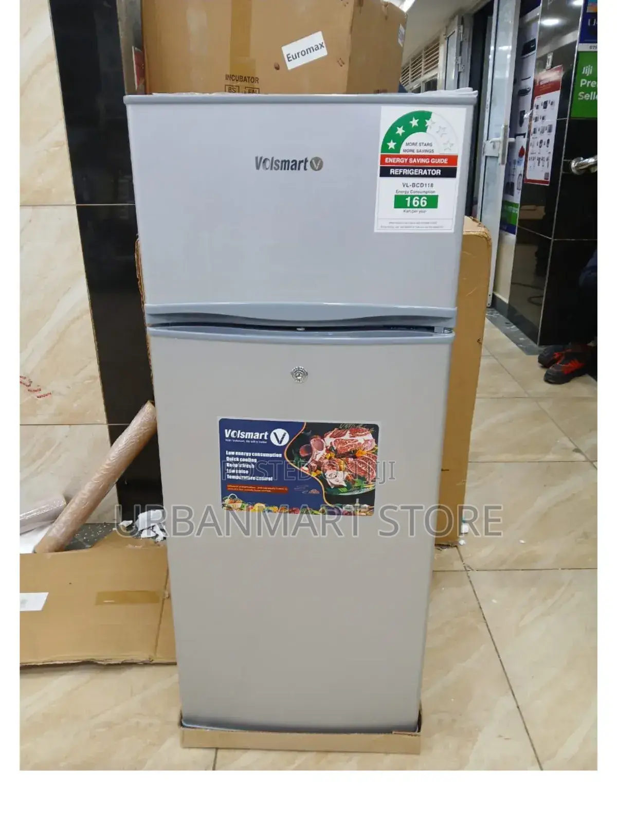 Small Fridge 138 Litres With 2 Doors and Low Power Consumption