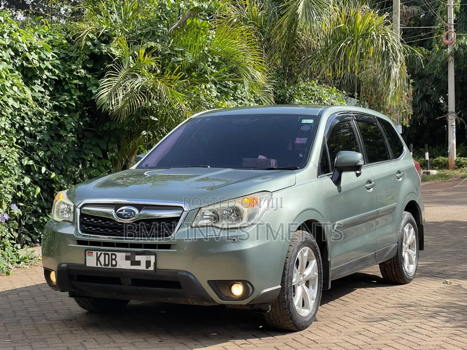 Subaru Forester 2.0XT Premium 4dr SUV AWD (2.0L 4cyl Turbo CVT) 2014 Gray