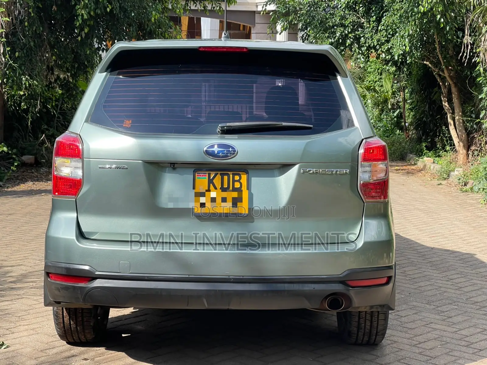 Subaru Forester 2.0XT Premium 4dr SUV AWD (2.0L 4cyl Turbo CVT) 2014 Gray