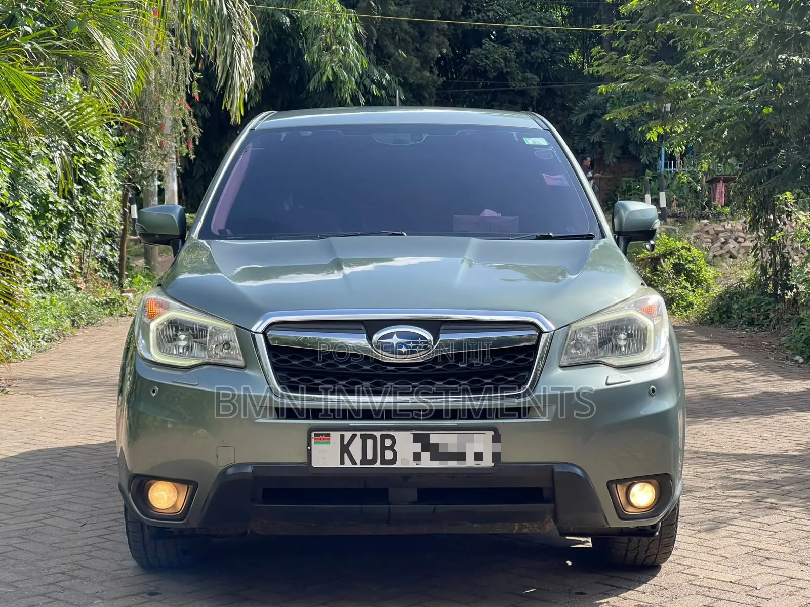 Subaru Forester 2.0XT Premium 4dr SUV AWD (2.0L 4cyl Turbo CVT) 2014 Gray