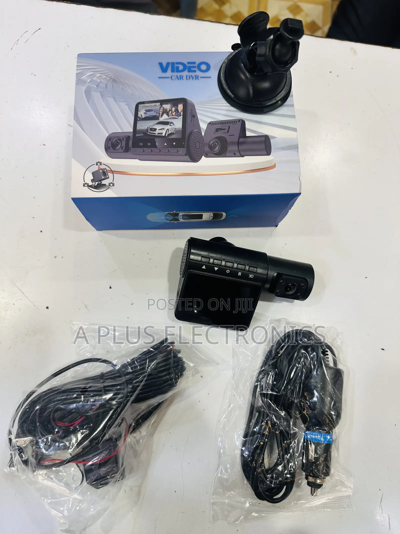 3 Lens Dash Camera G50 – Smart Car DVR With LCD Screen