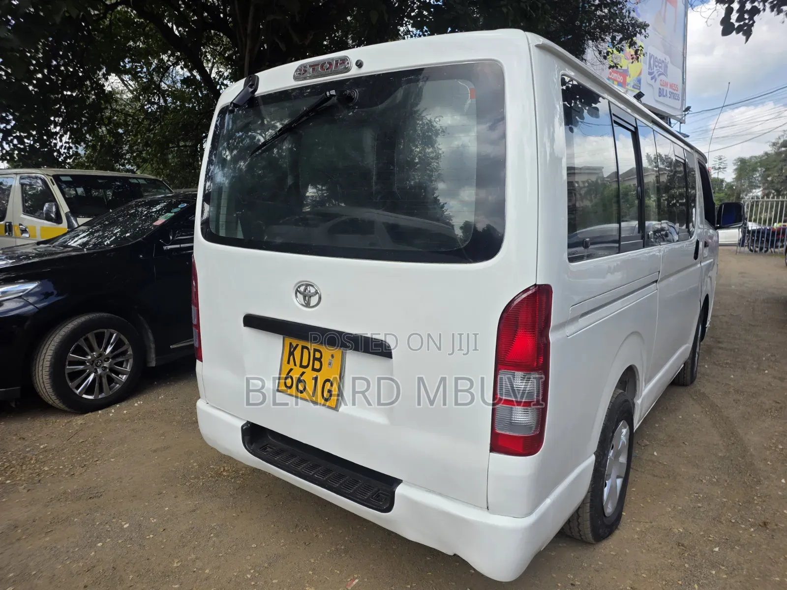 Toyota HiAce 2014 White