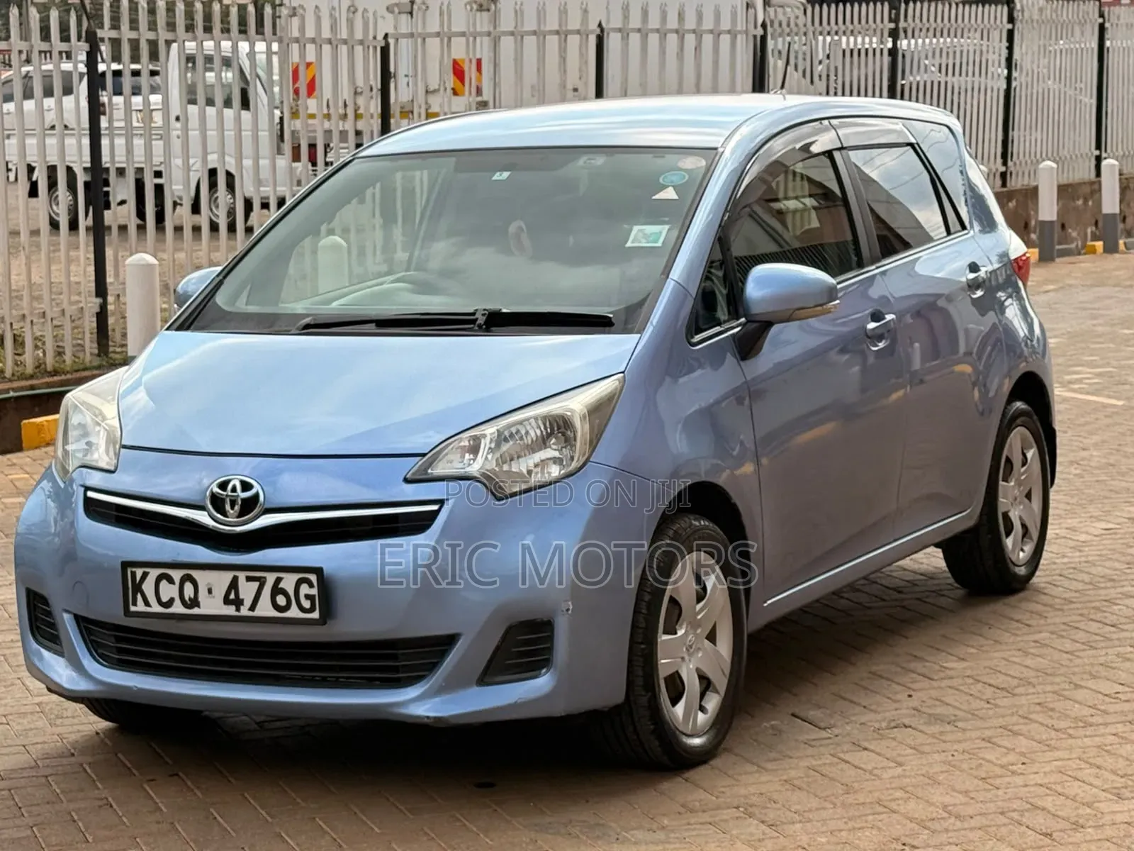 Toyota Ractis 2012 Blue