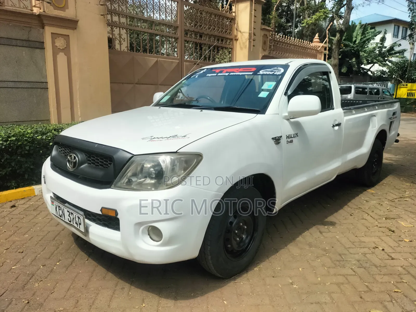 Toyota Hilux 2011 Pearl