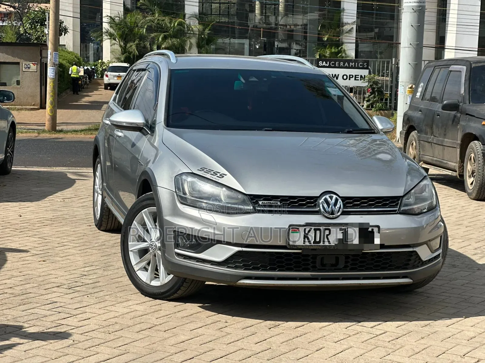 Volkswagen Golf 2016 Silver