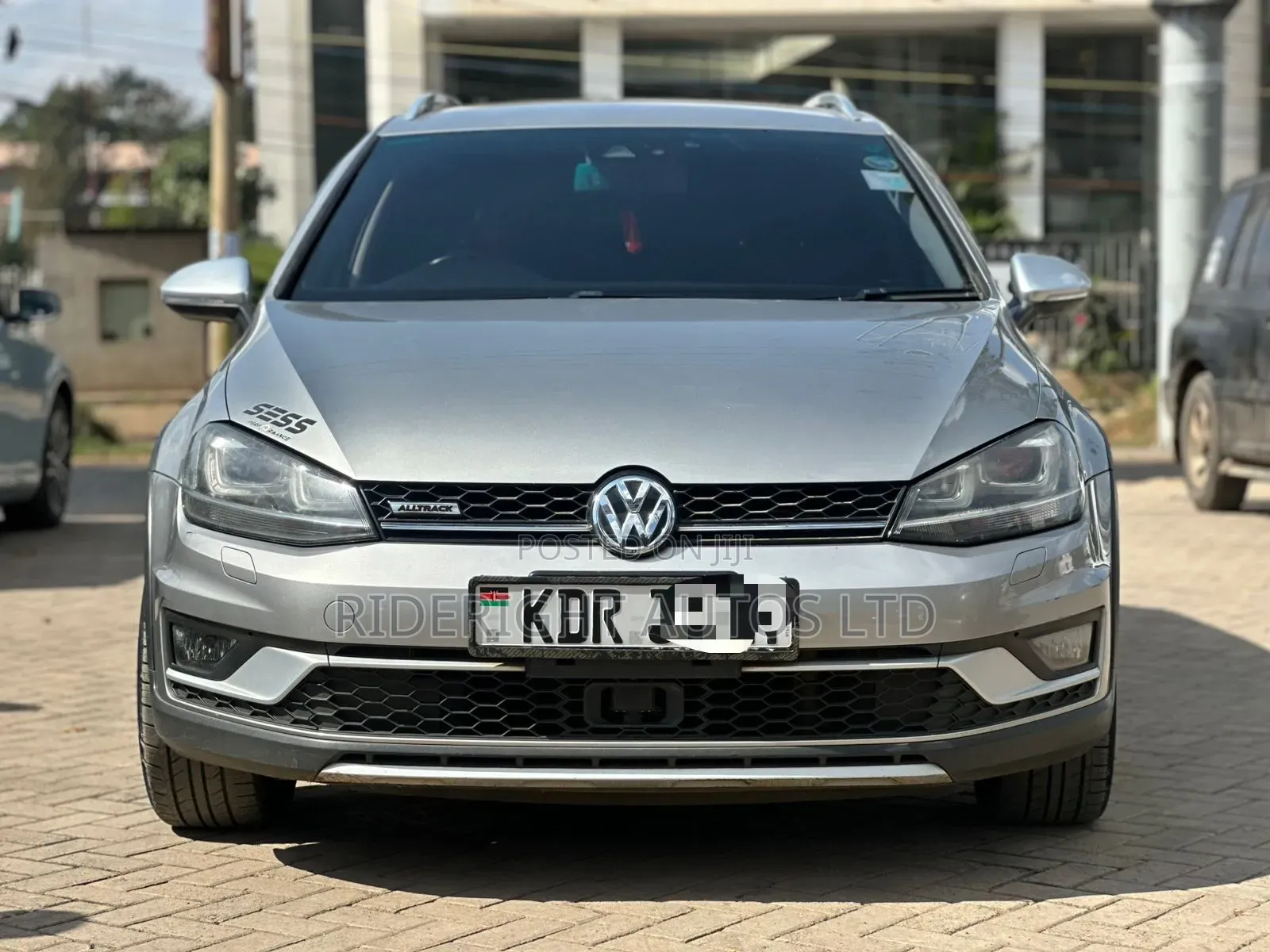 Volkswagen Golf 2016 Silver
