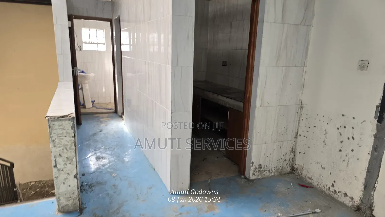 Athiriver: 10,000 SQFT Godown for Rent
