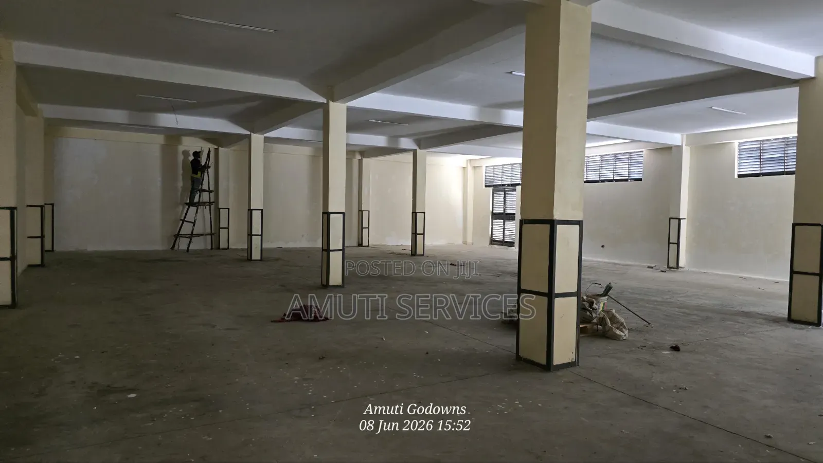 Athiriver: 10,000 SQFT Godown for Rent