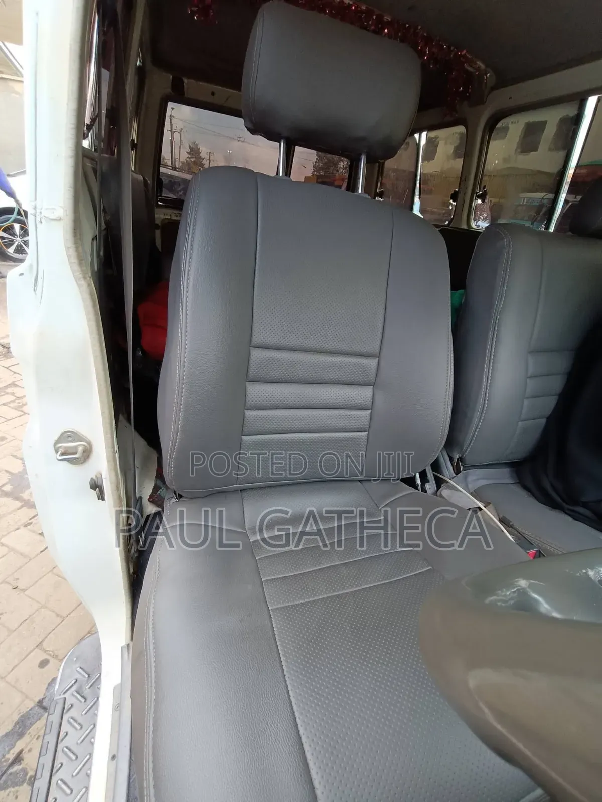 Toyota Land Cruiser 2006 White
