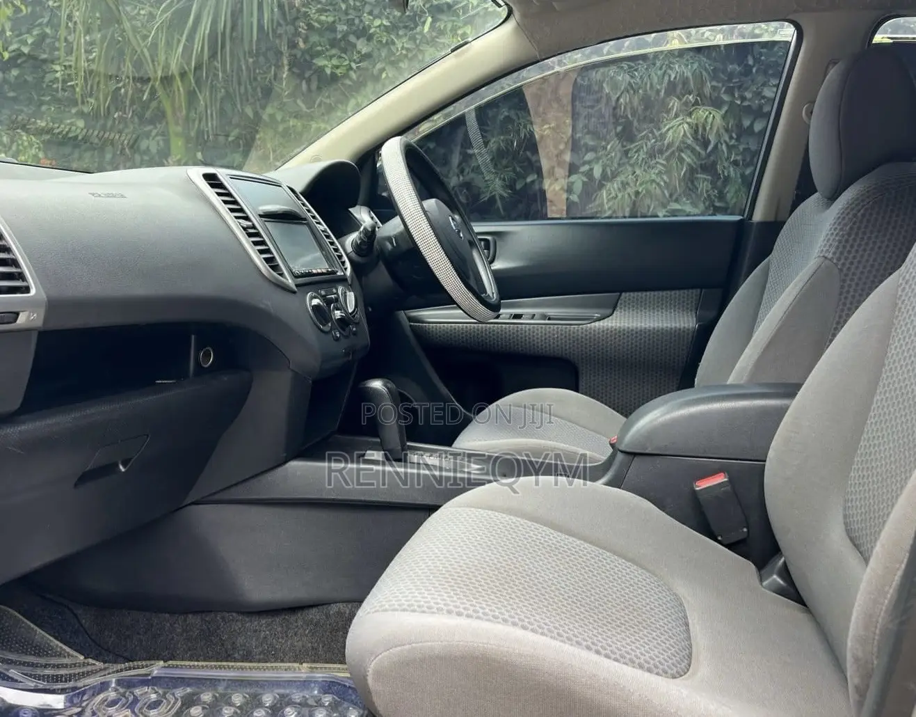 Nissan Wingroad 2014 Silver