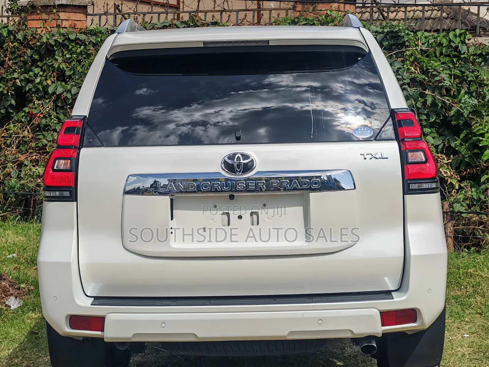 Toyota Land Cruiser Prado 2019 White