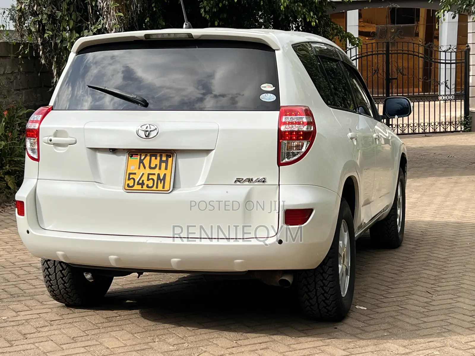 Toyota RAV4 2009 White