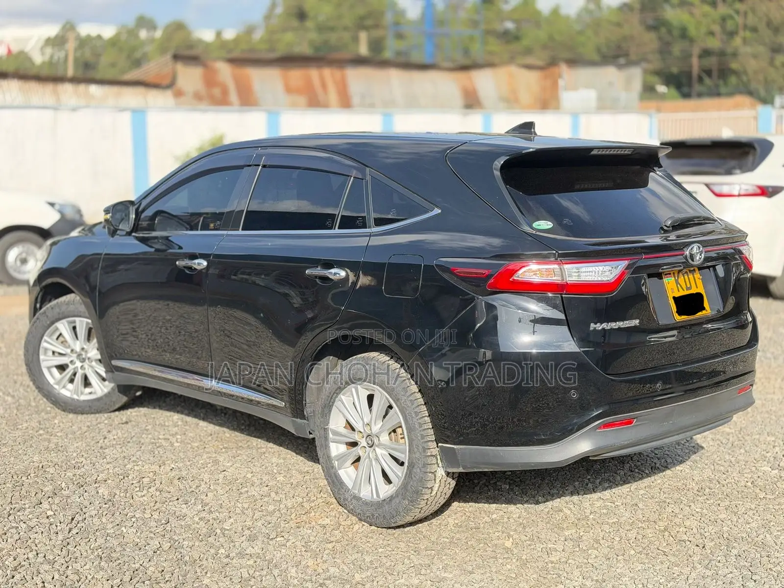 Toyota Harrier 2.0 2018 Black