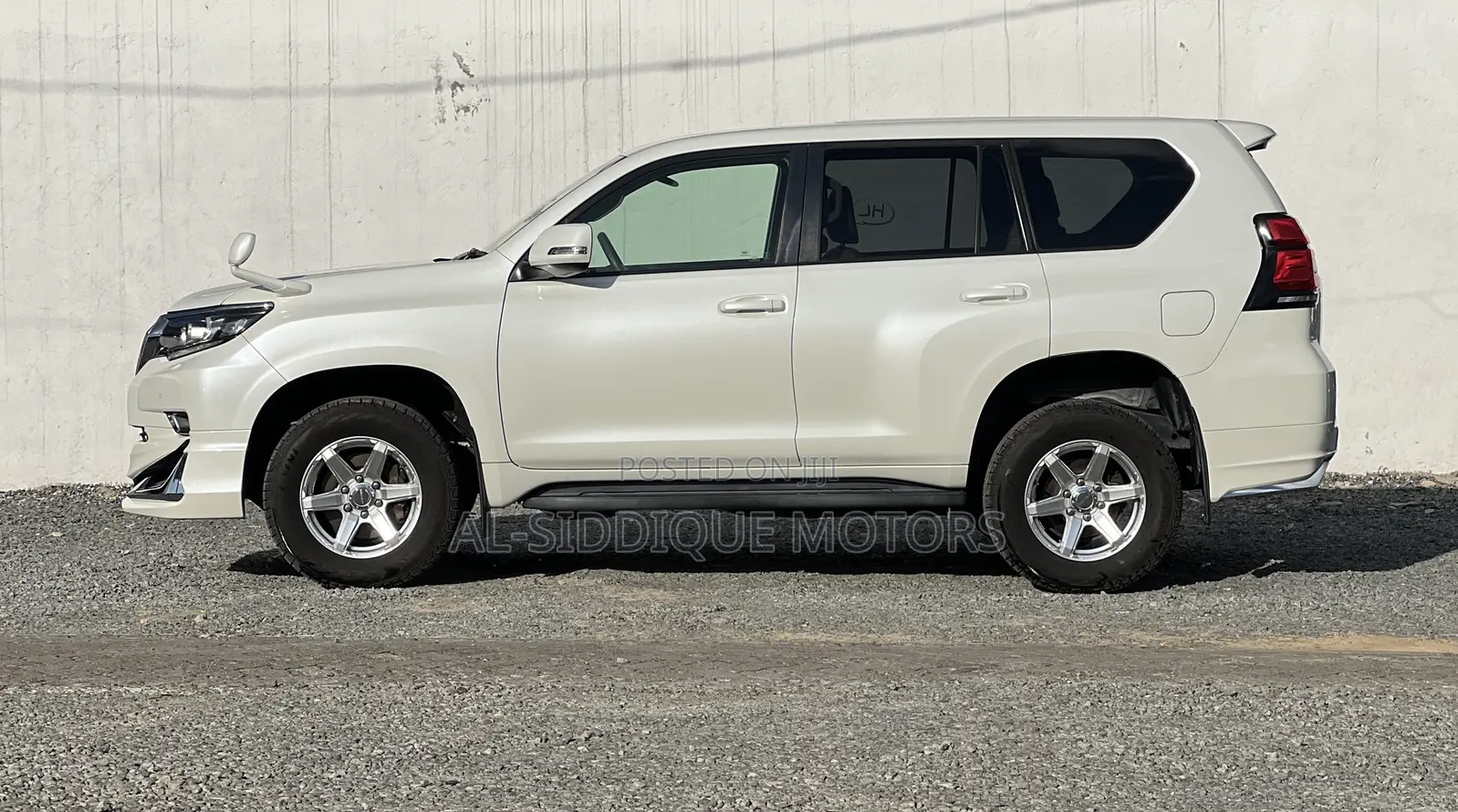 Toyota Land Cruiser Prado 2.7 2019 White