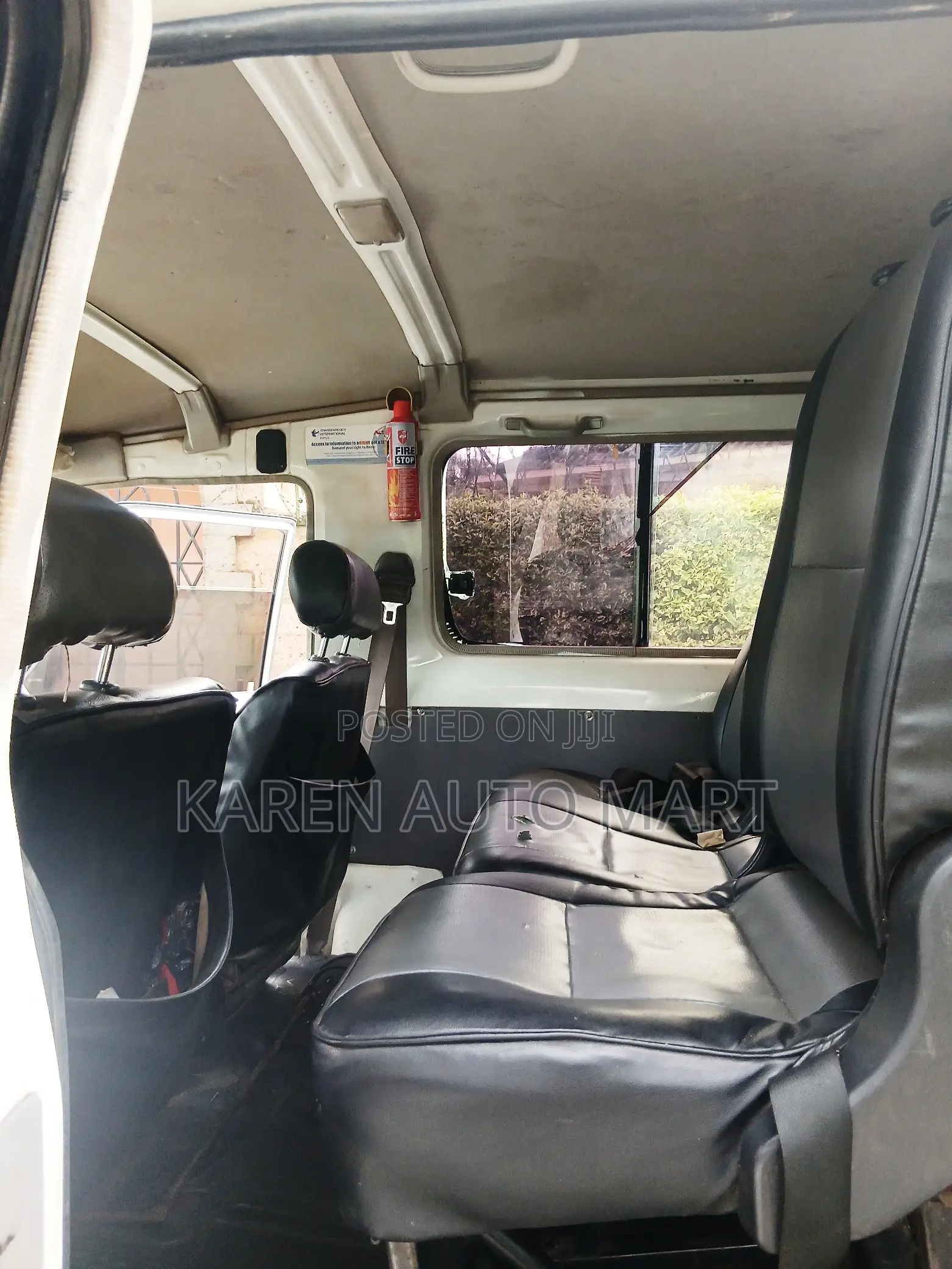 Toyota Land Cruiser 2010 White