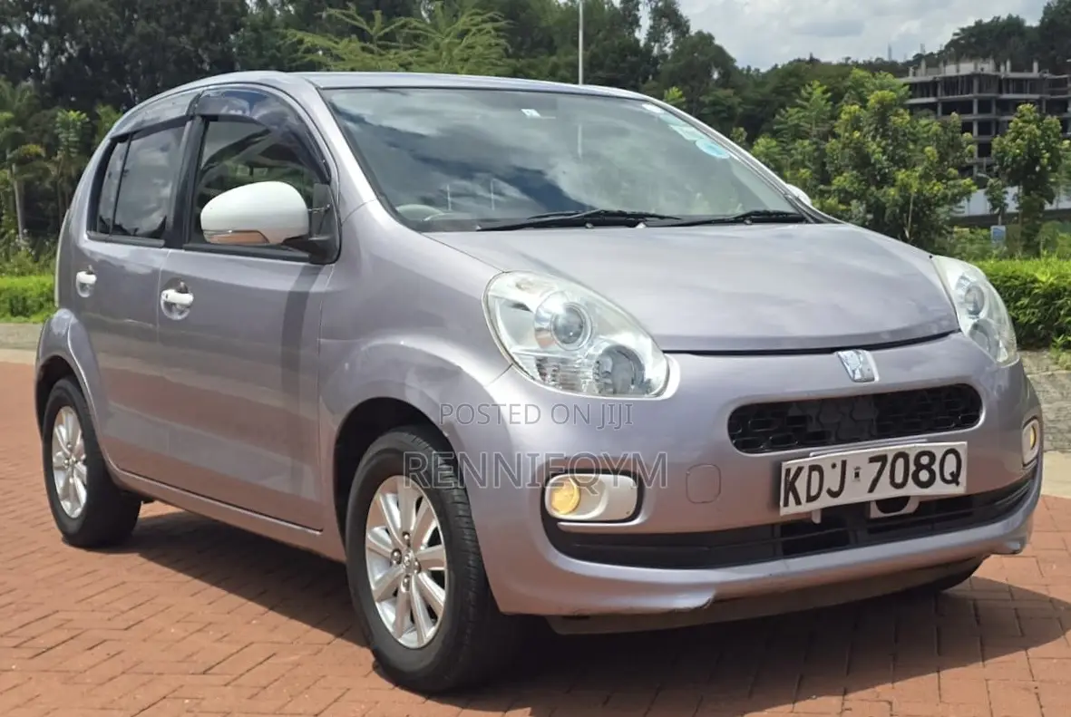 Toyota Passo 1.0 FWD 2015 Pink