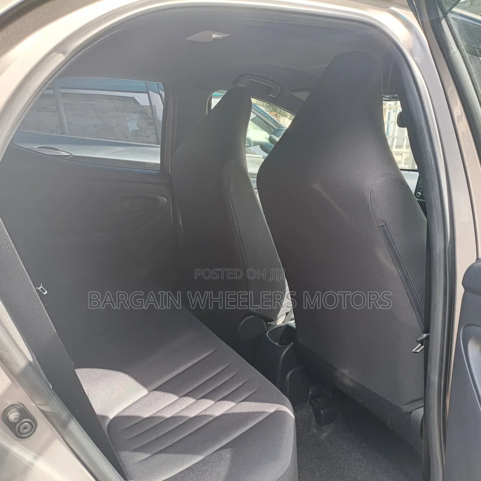 Toyota Yaris 2019 Beige