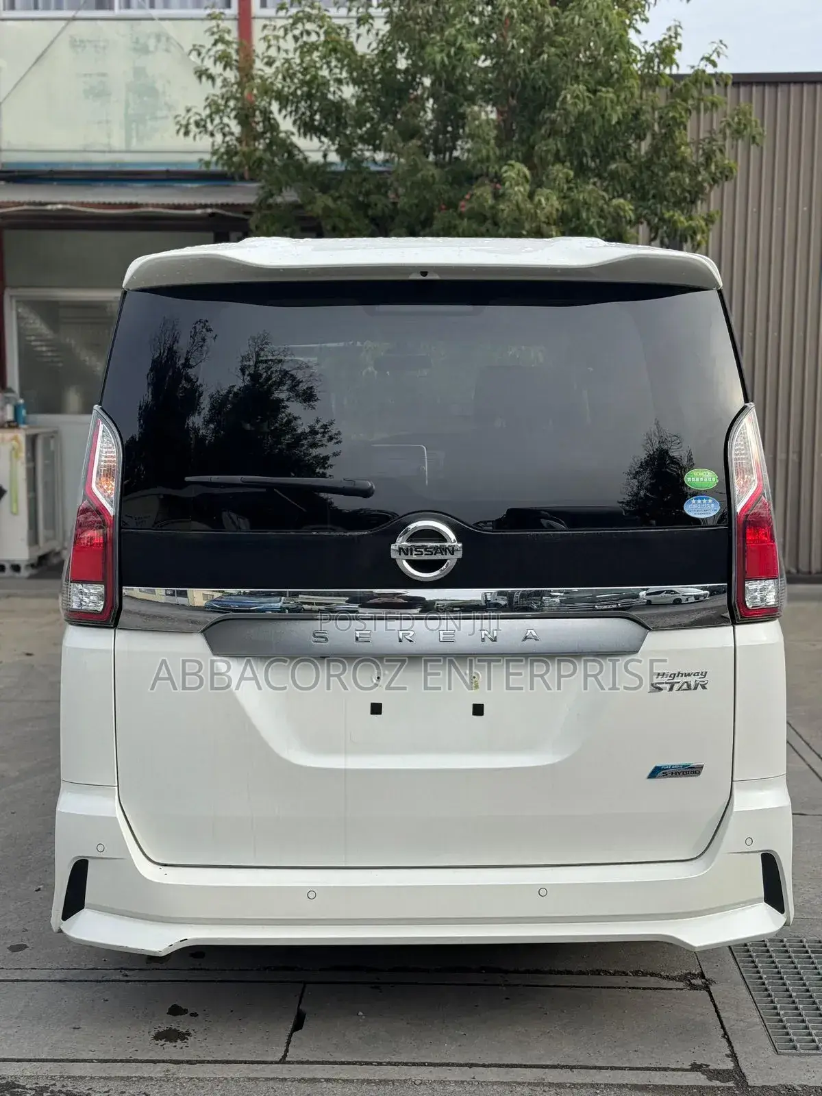 Nissan Serena 2018 White