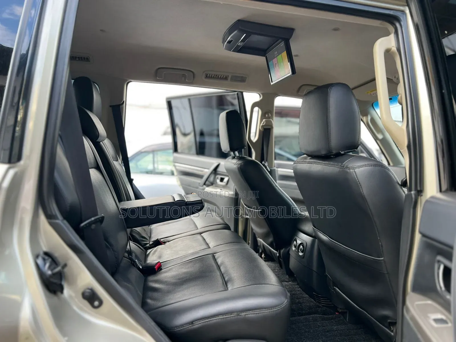 Mitsubishi Pajero V80 3.2 DI-D 2015 Gray