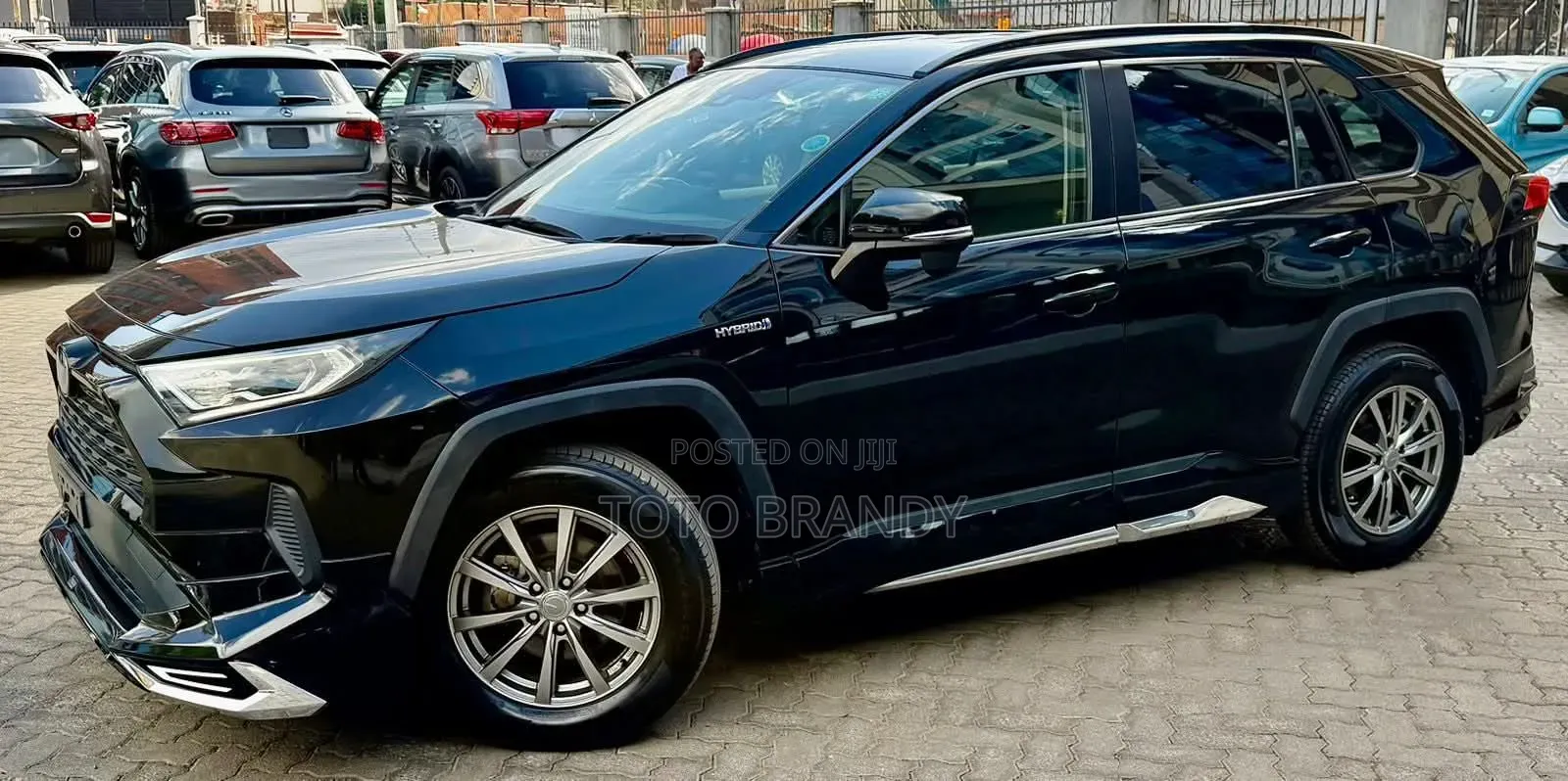 Toyota RAV4 LE AWD 2019 Black