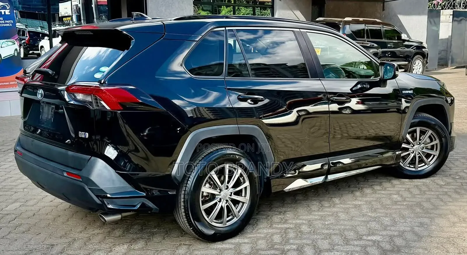 Toyota RAV4 LE AWD 2019 Black