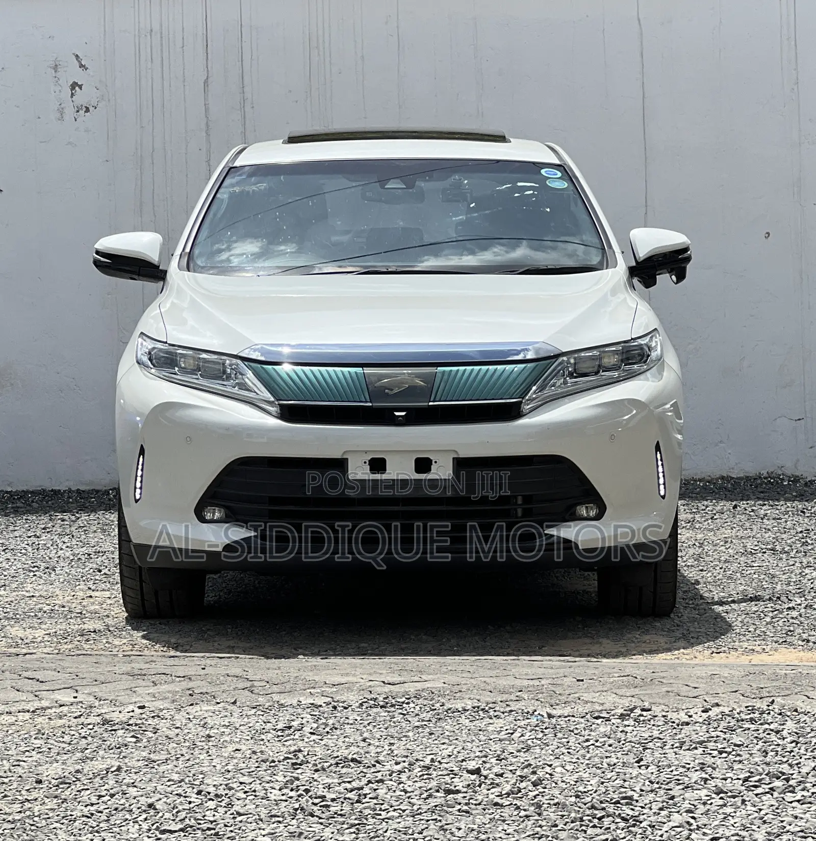 Toyota Harrier 2.0 2019 Off white