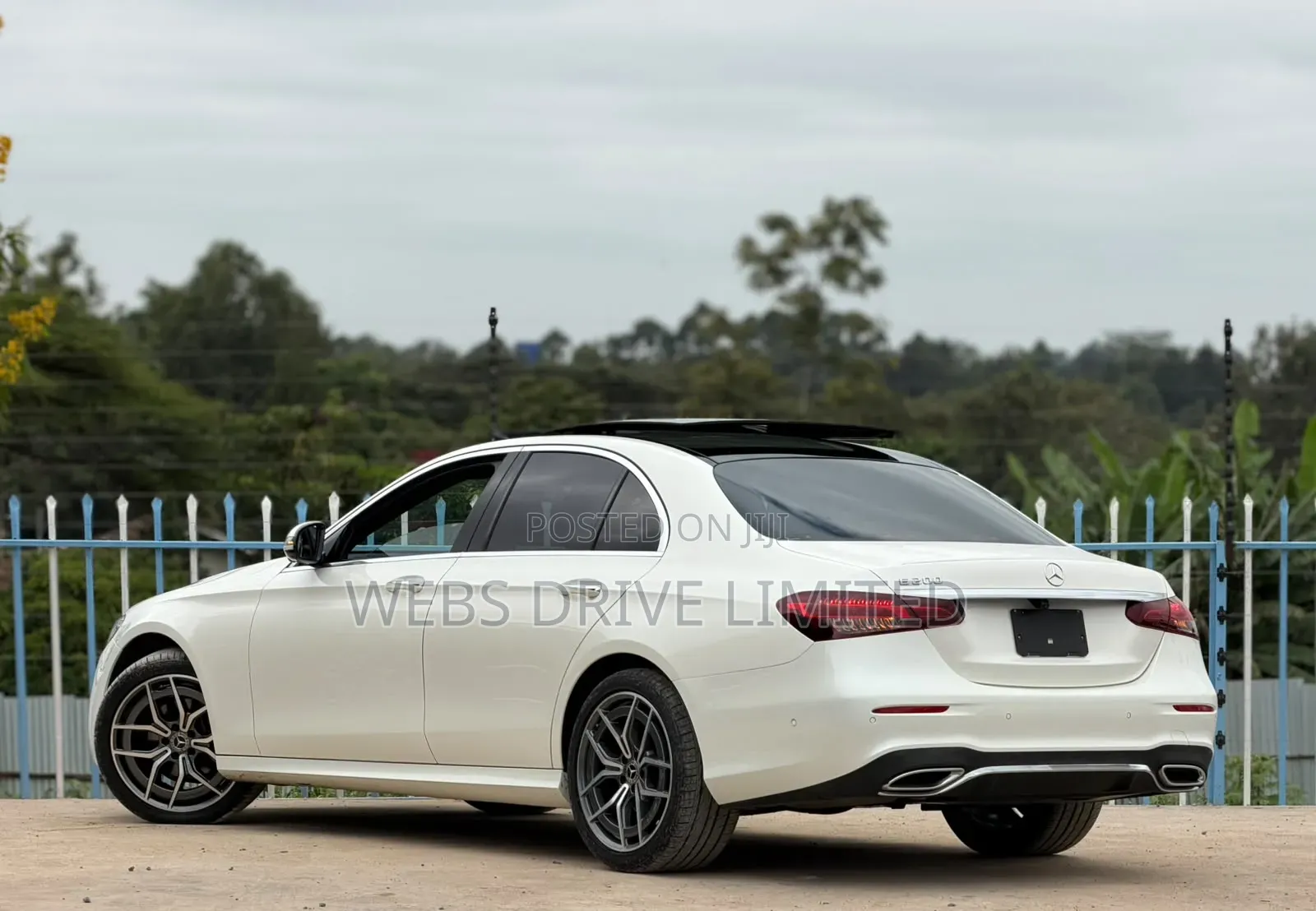 Mercedes-Benz E200 2020 White