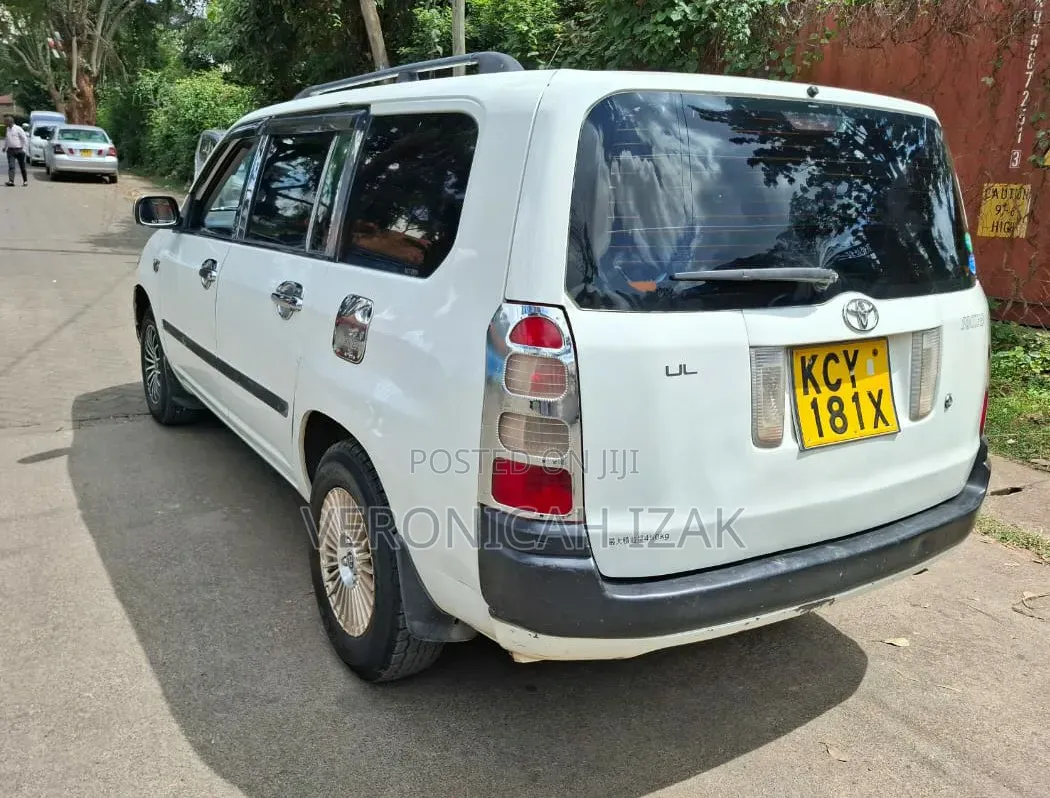 Toyota Succeed SV Premium 2014 White