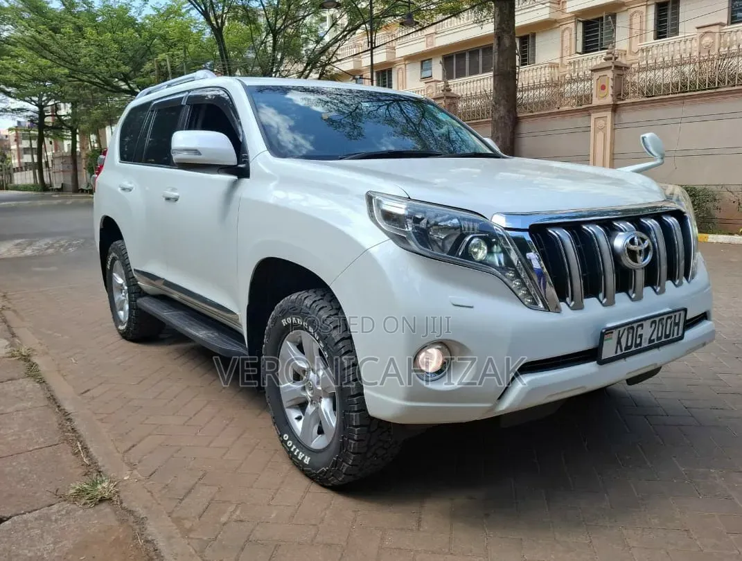 Toyota Land Cruiser Prado 2015 White