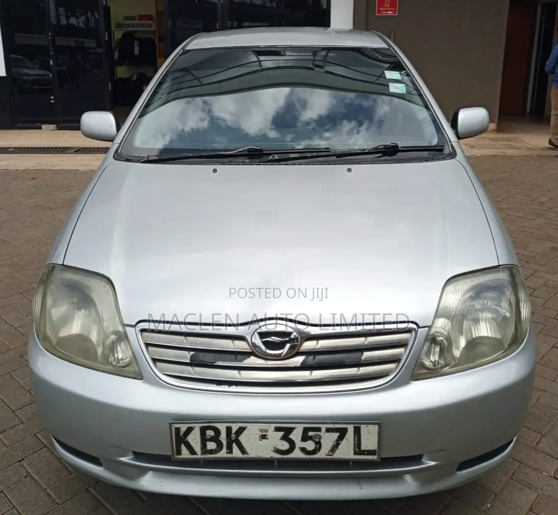 Toyota Corolla 2004 Silver