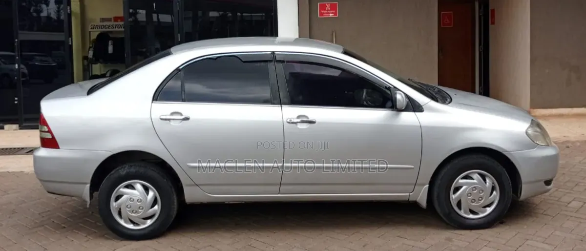 Toyota Corolla 2004 Silver