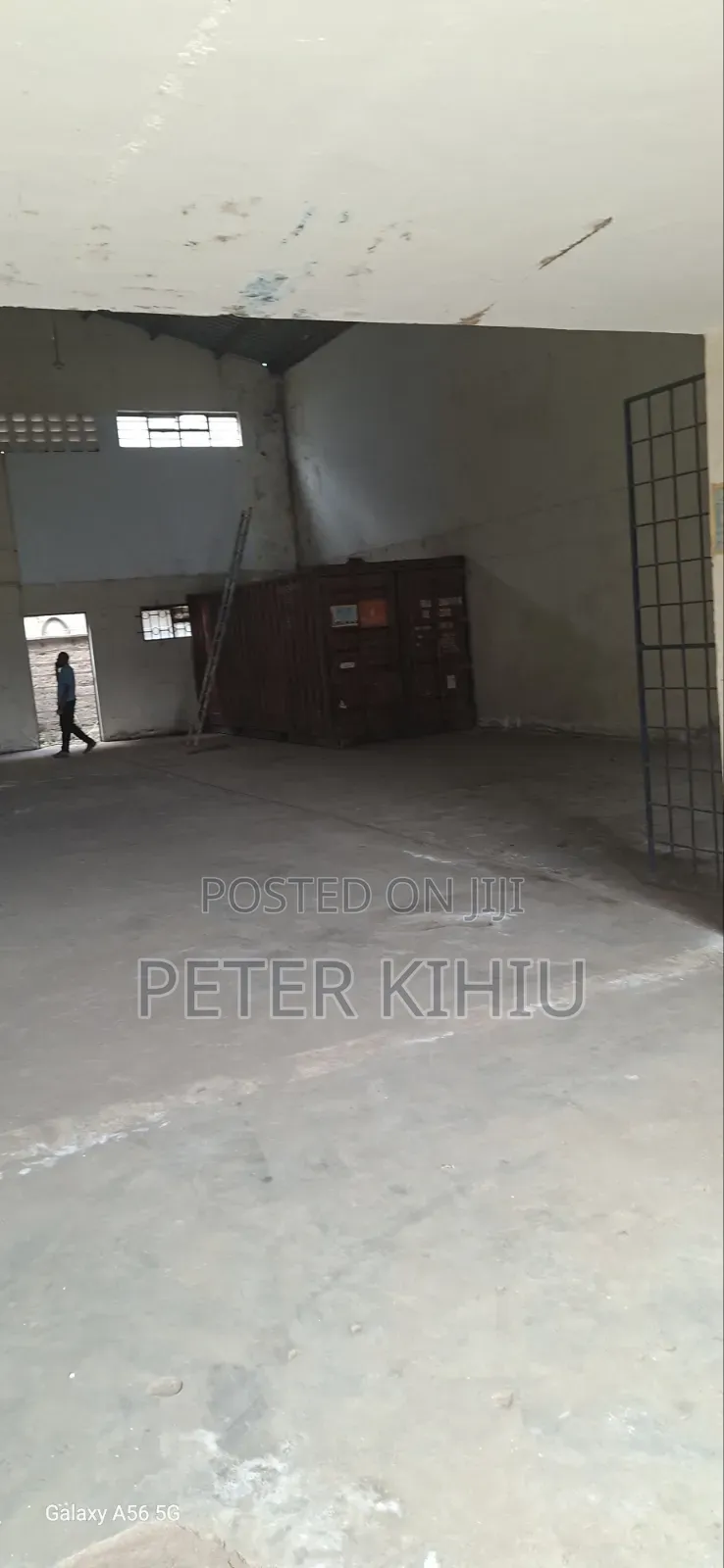 Godown to Let 3500sqft Off North Airport Road