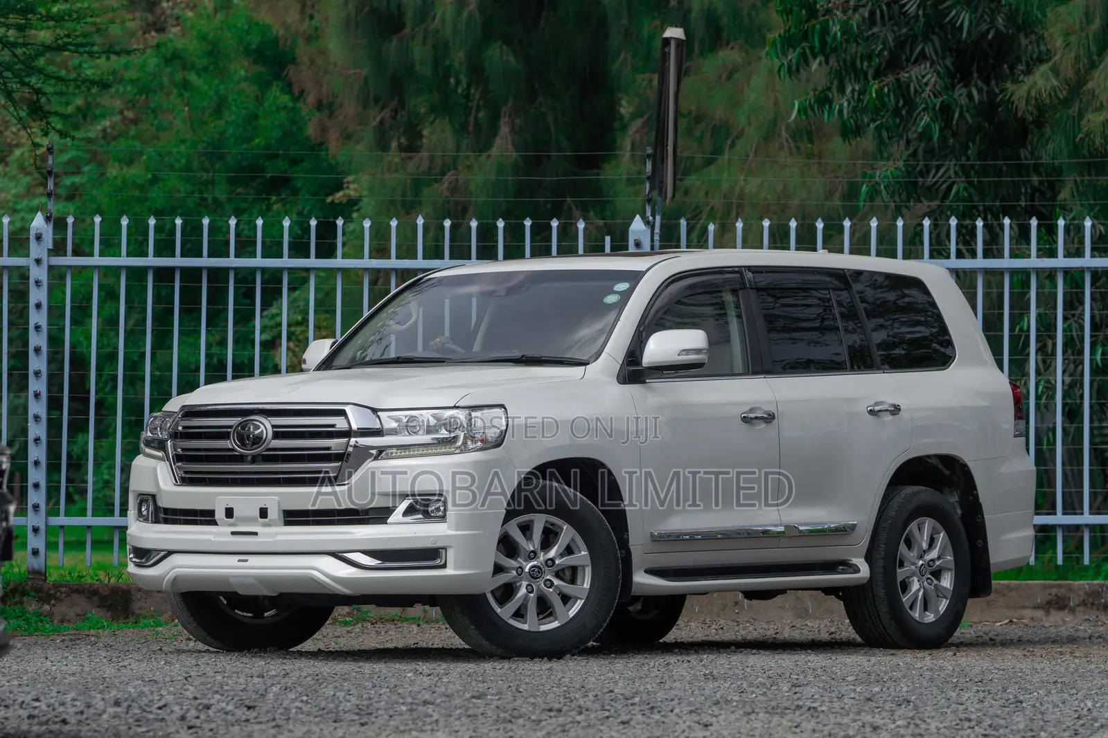 Toyota Land Cruiser 2019 White