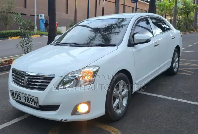 Toyota Premio 2014 White
