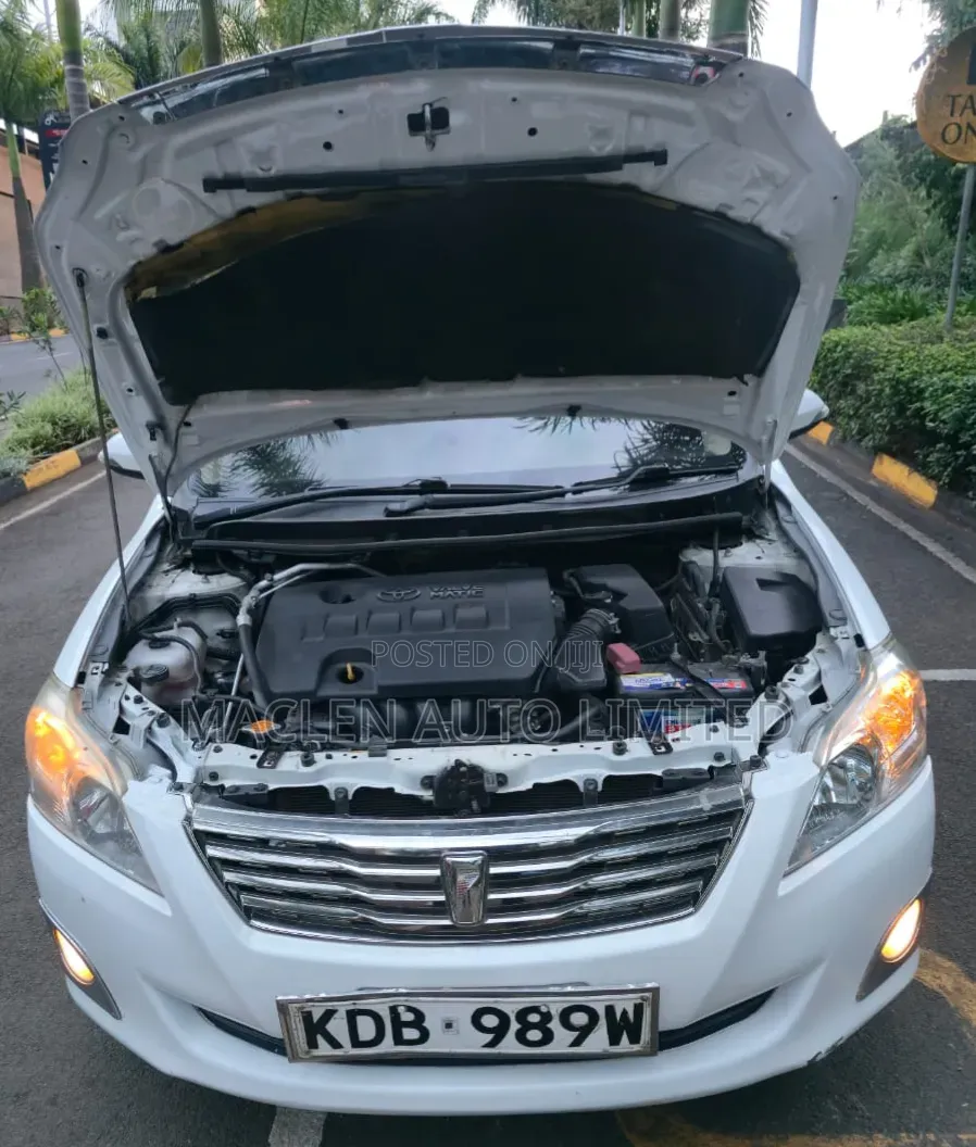 Toyota Premio 2014 White