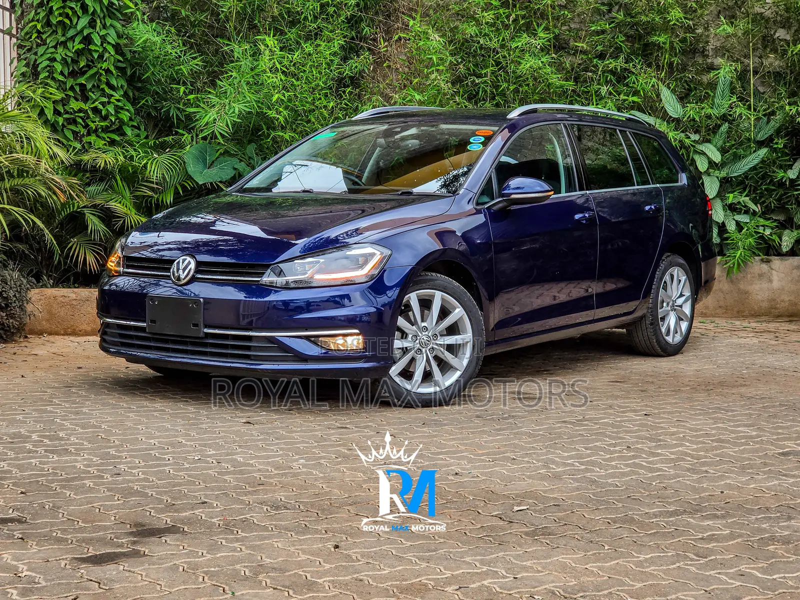 Volkswagen Golf Variant 2019 Blue