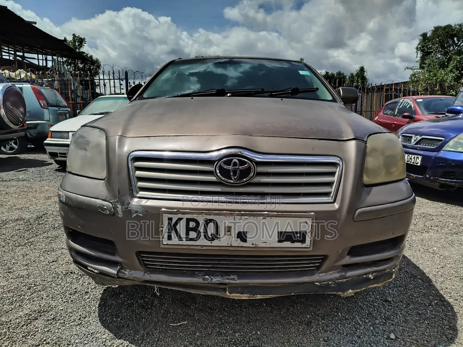 Toyota Avensis 2004 Brown