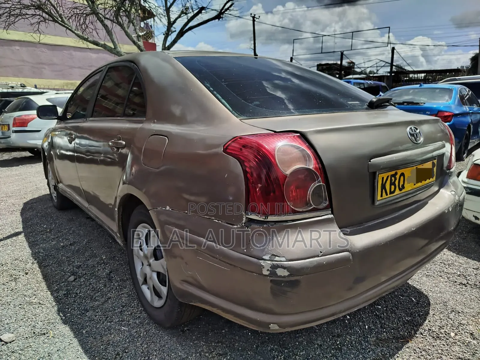 Toyota Avensis 2004 Brown