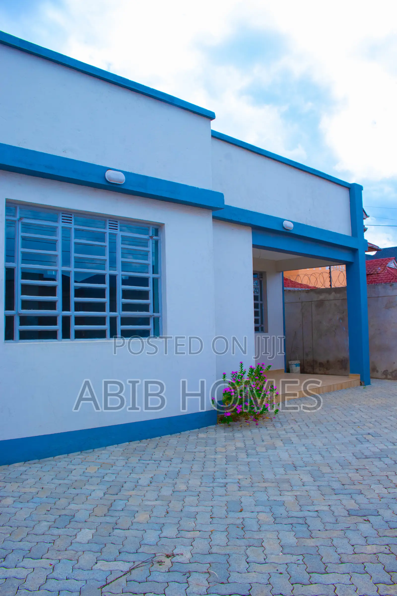 3bdrm Apartment in Kalimoni for sale