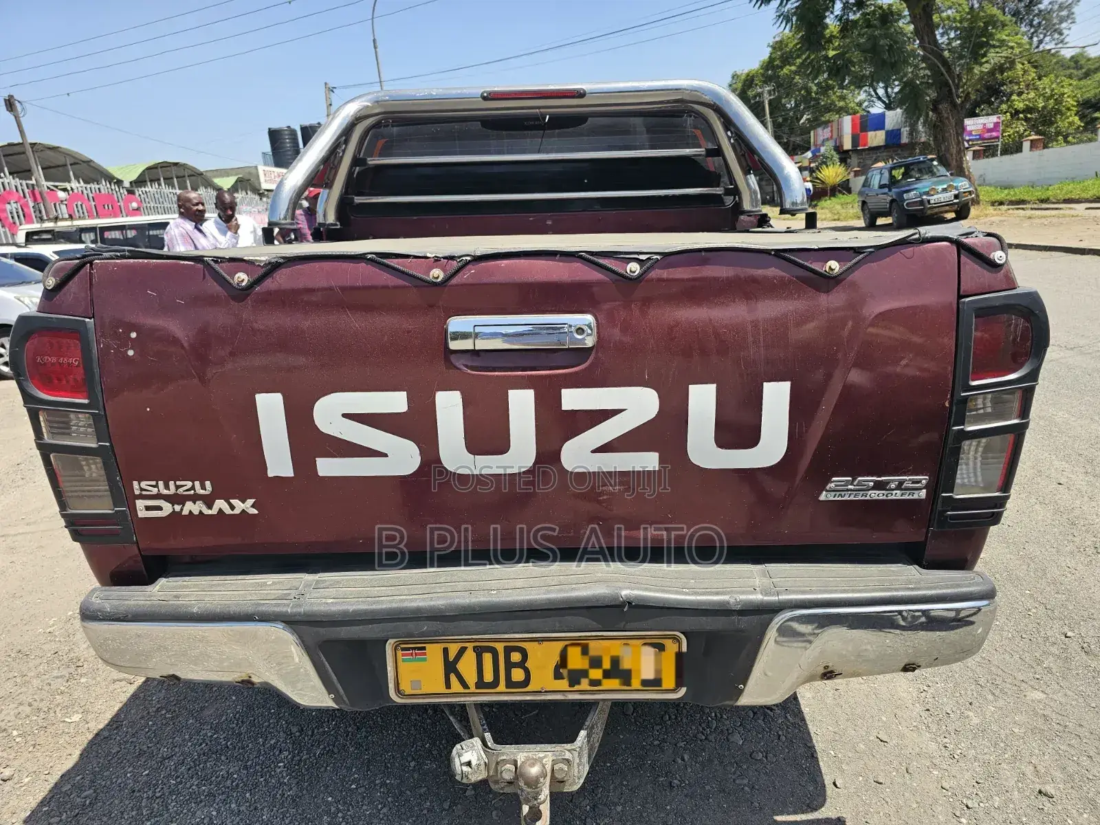 Isuzu D-MAX 2013 Maroon